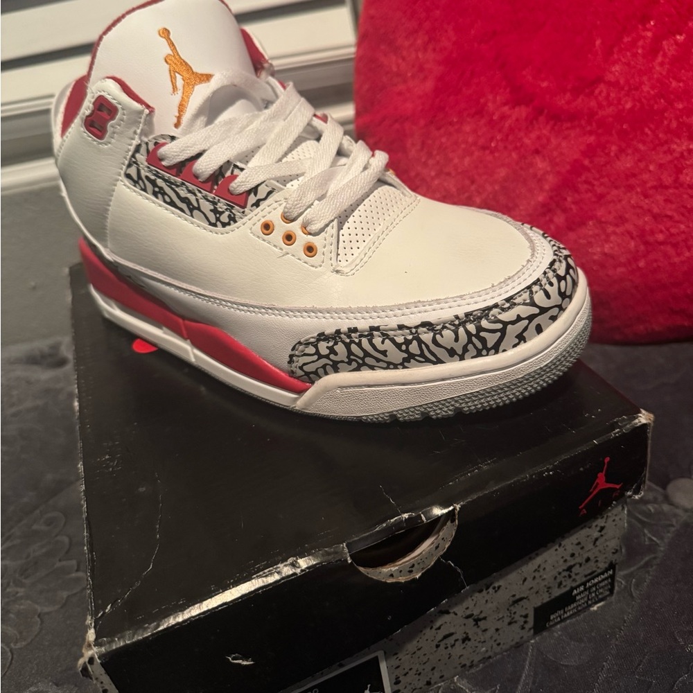 White and Red Air retro 3 Sneakers